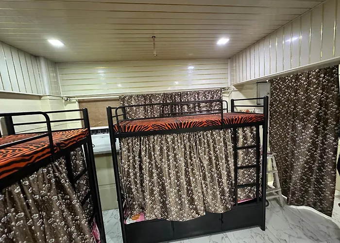 Balaji Dormitory In Andheri